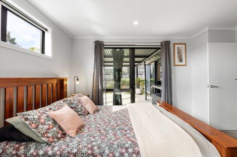 Photo of property in 881a Whangaparaoa Road, Manly, 0930