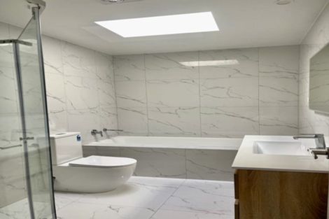 Photo of property in 16 Mene Way, Karaka, 2113