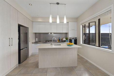Photo of property in 140 Gills Road, Albany Heights, Auckland, 0632