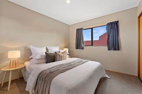 Photo of property in 80 Apsley Drive, Avonhead, Christchurch, 8042