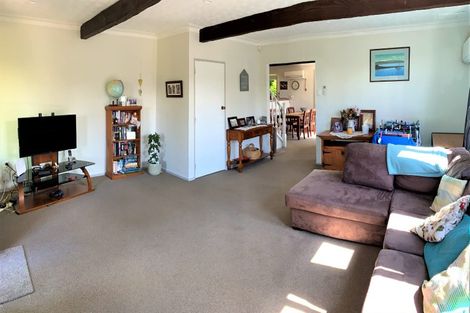 Photo of property in 405 Avonhead Road, Avonhead, Christchurch, 8042