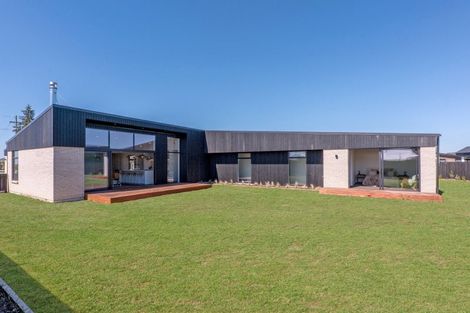 Photo of property in 1 Arrowsmith Drive, Methven, 7730