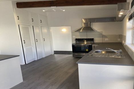 Photo of property in 52 Cascades Road, Pakuranga Heights, Auckland, 2010