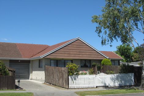 Photo of property in 44 Oldwood Street, Bishopdale, Christchurch, 8053