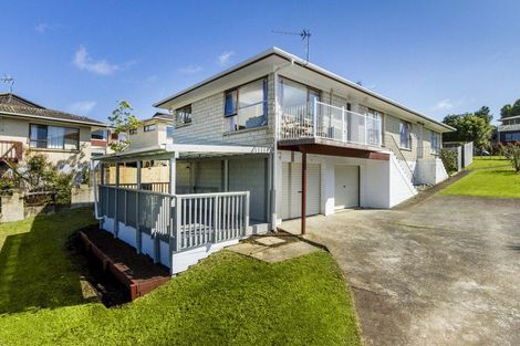 Photo of property in 2/92 Glamorgan Drive, Torbay, Auckland, 0630