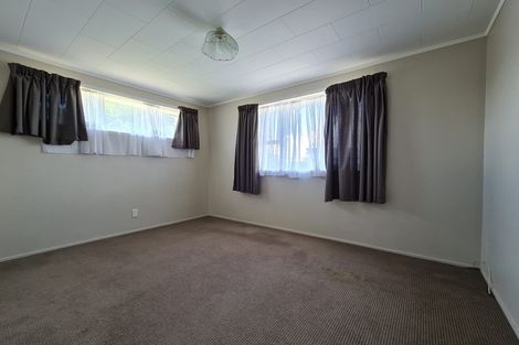 Photo of property in 3 Pukeroa Place, Papakura, 2110