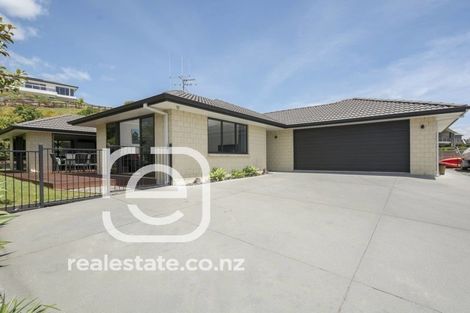 Photo of property in 21 Haden Place, Omokoroa, 3114