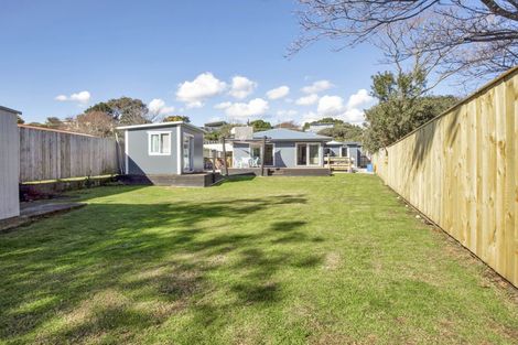 Photo of property in 221 Matai Road, Raumati Beach, Paraparaumu, 5032
