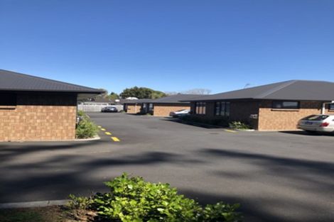 Photo of property in 102u7 Old Farm Road, Hamilton East, Hamilton, 3216