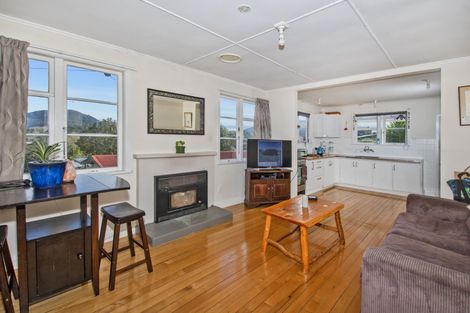 Photo of property in 10 Lewis Street, Te Kamo, Whangarei, 0112