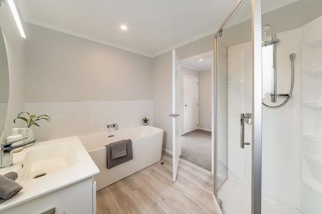Photo of property in 84 Mawai Hakona Drive, Wallaceville, Upper Hutt, 5018