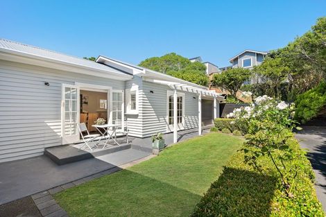 Photo of property in 20 Raumati Terrace, Khandallah, Wellington, 6035