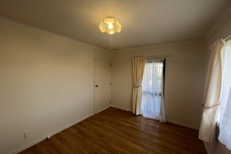 Photo of property in 16 Jubaea Place, Henderson, Auckland, 0610