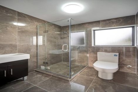 Photo of property in 2/13 John Street, Mangere East, Auckland, 2024