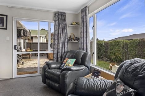 Photo of property in 22 Amberley Beach Road, Amberley, 7410