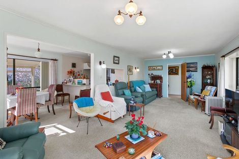 Photo of property in 53 Mcfarlane Street, Oakura, 4314