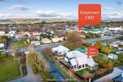 Photo of property in 2 Westwood Avenue, Greytown, 5712