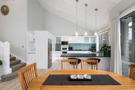 Photo of property in 7 Ian Place, Waihi Beach, 3611