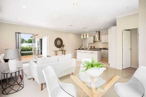 Photo of property in 8 Jezero Drive, Massey, Auckland, 0614