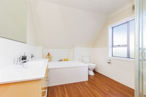 Photo of property in 40 Joseph Banks Drive, Whitby, Porirua, 5024