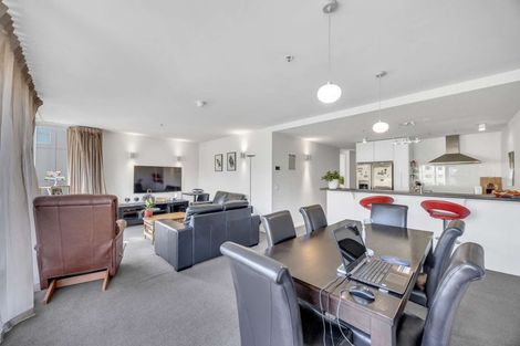 Photo of property in Montreaux Apartments, 5g/164 The Terrace, Wellington Central, Wellington, 6011