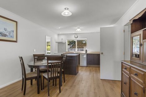 Photo of property in 15b Ross Grove, Paraparaumu, 5032