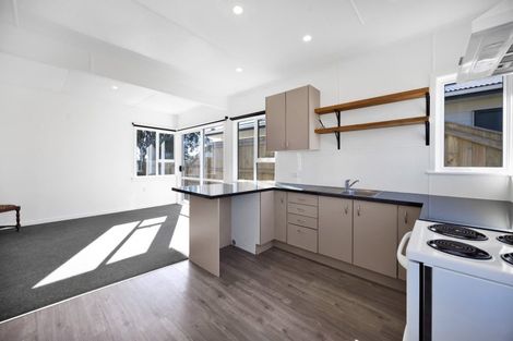 Photo of property in 23 Longfellow Road, Opunake, 4616