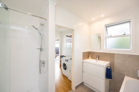 Photo of property in 4 Tingey Place, Awapuni, Palmerston North, 4412