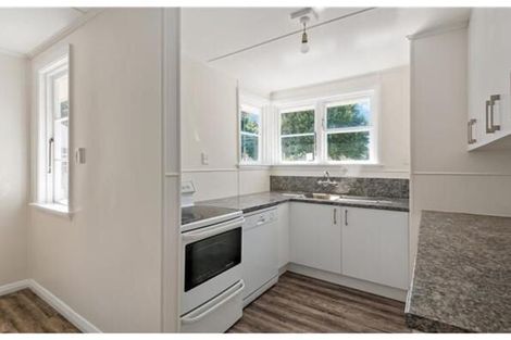 Photo of property in 34 Roche Avenue, Upper Riccarton, Christchurch, 8041