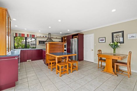 Photo of property in 12 Arcadia Lane, Havelock North, 4130