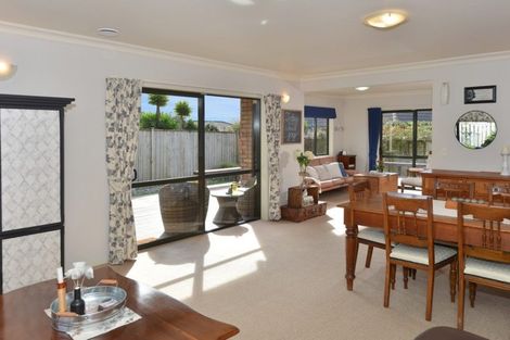 Photo of property in 6 Oxford Avenue, Te Kamo, Whangarei, 0112
