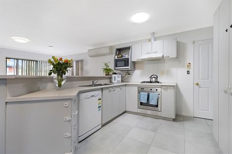 Photo of property in 25 Martin Jugum Lane, Ranui, Auckland, 0612