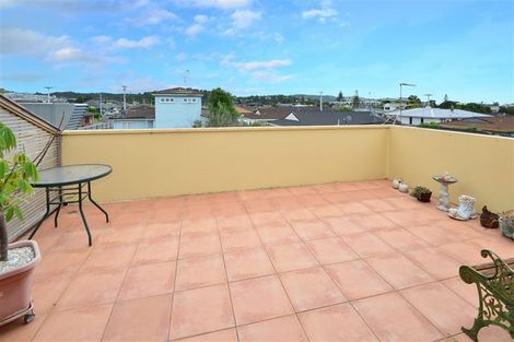 Photo of property in 33f Florence Avenue, Orewa, 0931