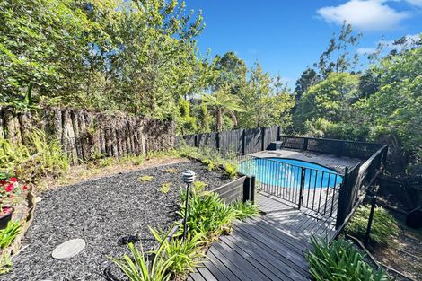 Photo of property in 9 Brownie Road, Laingholm, Auckland, 0604
