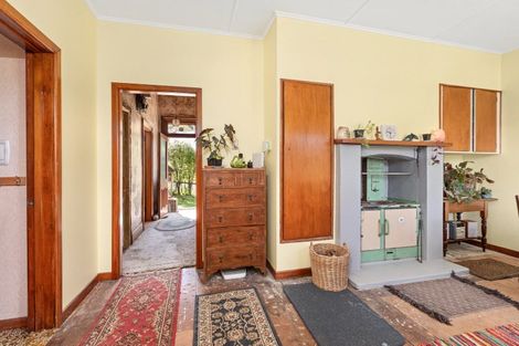 Photo of property in 16 Eagle Street, Waipawa, 4210