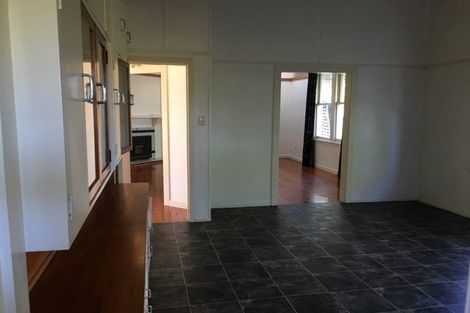 Photo of property in 17 Awaroa Road, Sunnyvale, Auckland, 0612