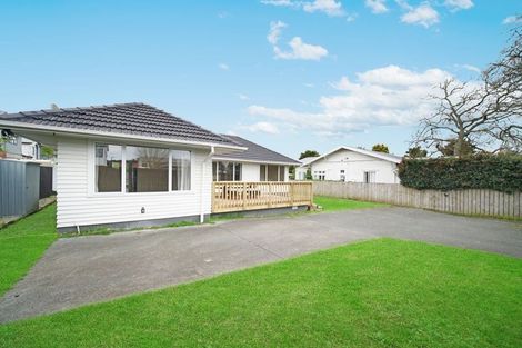 Photo of property in 8 Border Road, Henderson, Auckland, 0612
