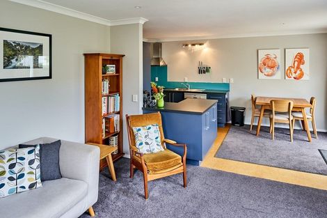 Photo of property in 10 Helen Street, Brooklyn, Wellington, 6021