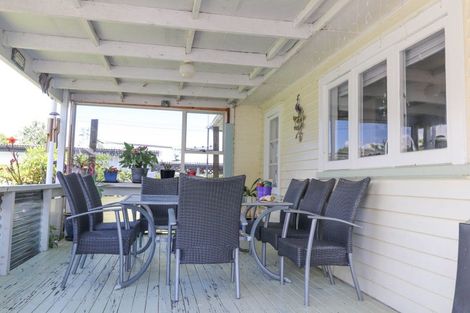 Photo of property in 202 Kuranui Street, Thames, 3500