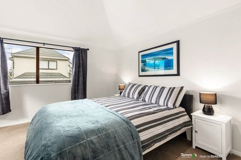 Photo of property in 163u4 Queens Drive, Lyall Bay, Wellington, 6022