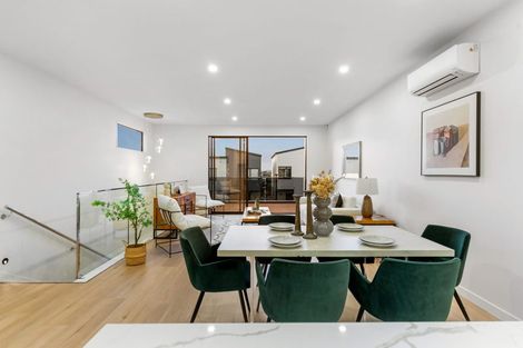 Photo of property in 39 Puihi Crescent, Massey, 0614