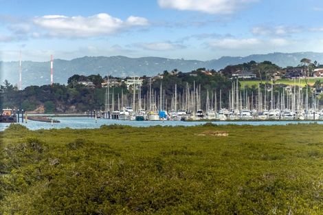 Photo of property in 4/4 Limestone Drive, Hobsonville, Auckland, 0616