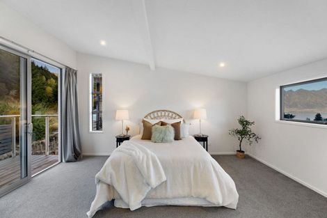 Photo of property in 40 Lochy Road, Fernhill, Queenstown, 9300