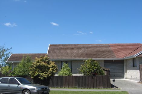 Photo of property in 44 Oldwood Street, Bishopdale, Christchurch, 8053
