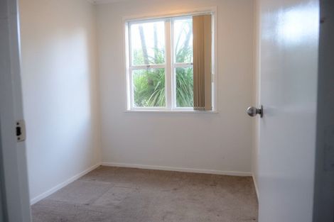 Photo of property in 9b Harrington Road, Henderson, Auckland, 0610