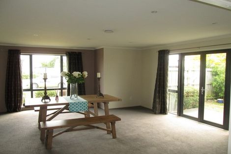 Photo of property in 44 Overbury Crescent, Rolleston, 7614