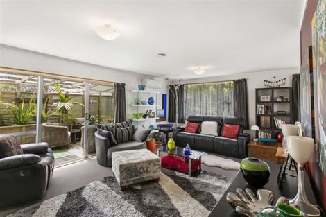 Photo of property in 1/1 Cushla Place, Massey, Auckland, 0614