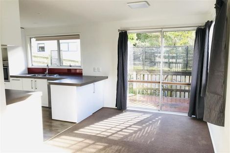 Photo of property in 5 Gerontius Glade, Torbay, Auckland, 0630