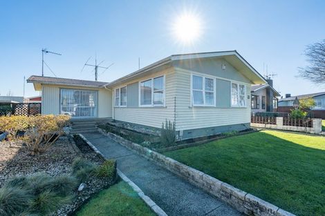 Photo of property in 5 Bremridge Place, Melville, Hamilton, 3206