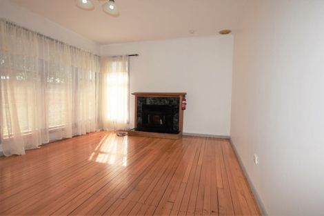 Photo of property in 6 Strid Road, Te Atatu South, Auckland, 0610